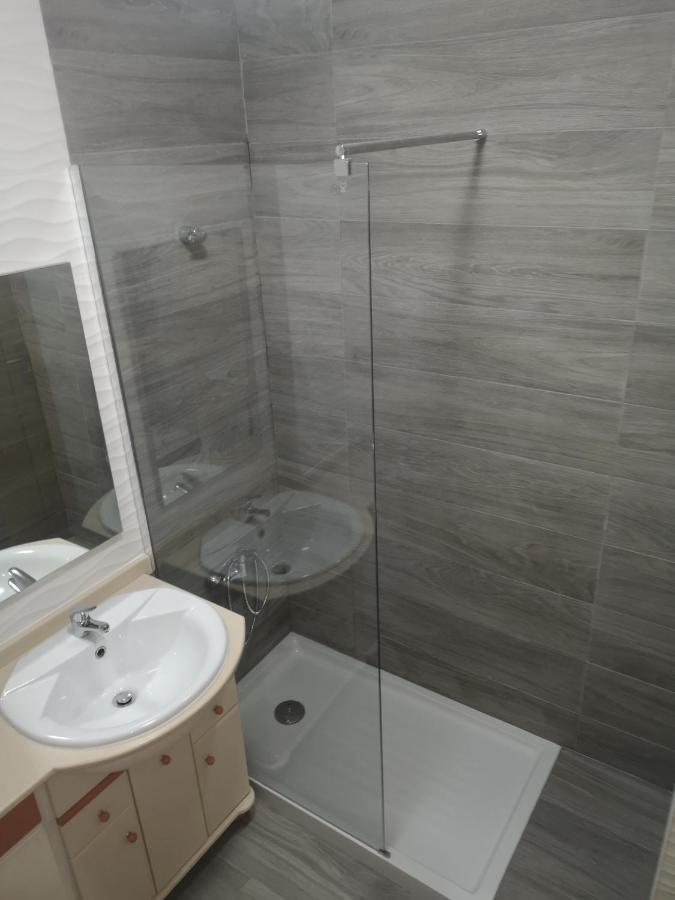 Marina Apartment Портиман Екстериор снимка