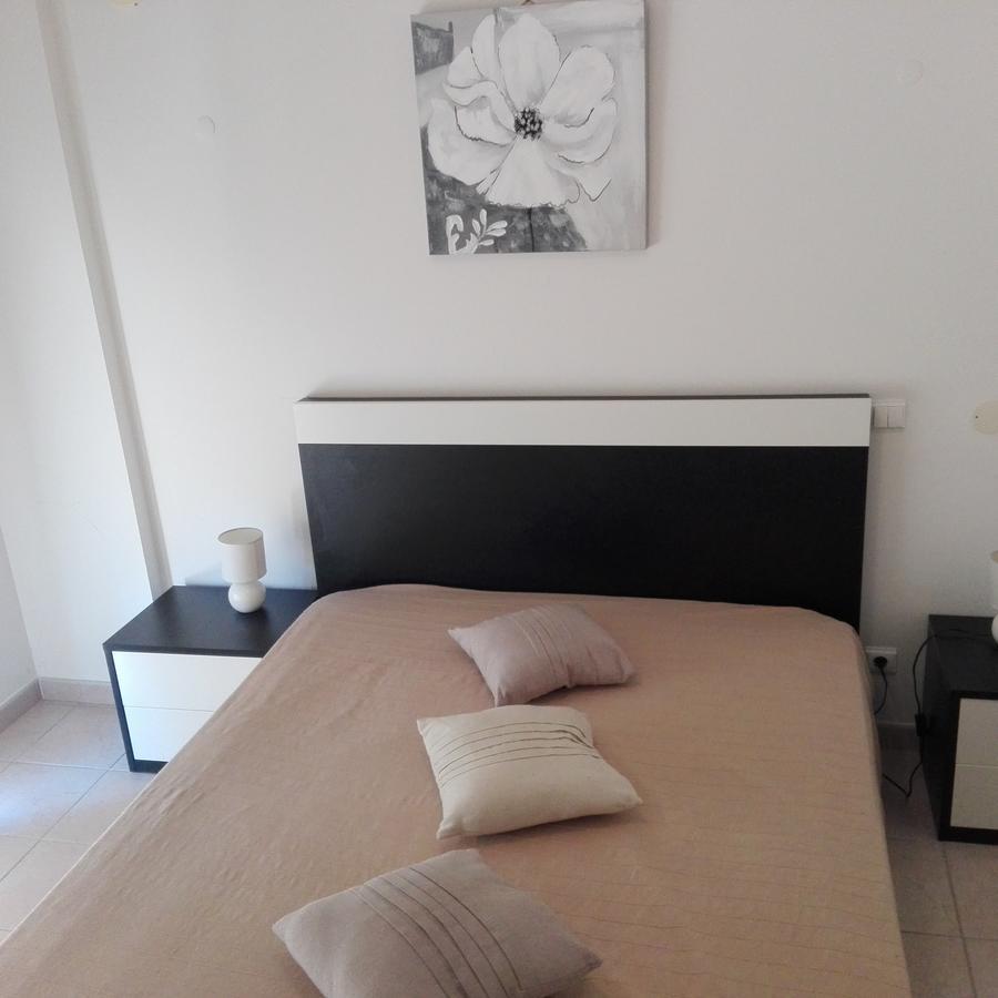 Marina Apartment Портиман Екстериор снимка